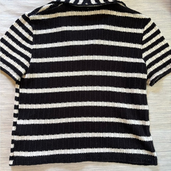 Madewell Crochet-Knit V-Neck Sweater Tee - Picture 9 of 9